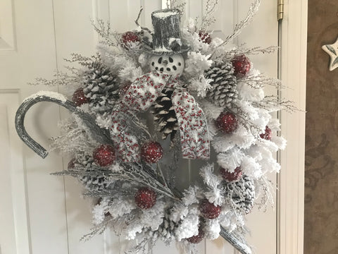 Pine cone snowman/Red crystal Balls