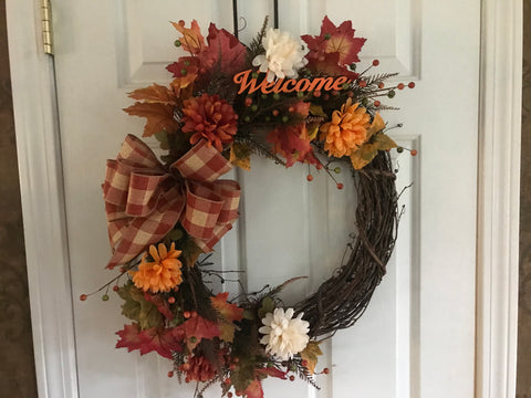 Maple Leaves/ colored Mums/Welcome