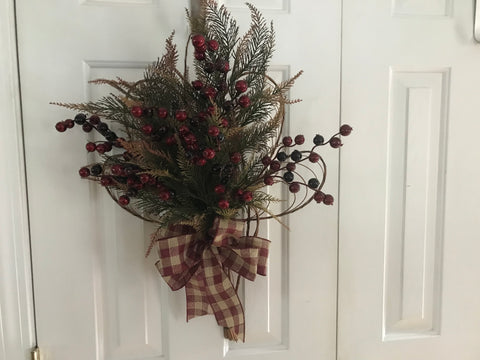 Wicker Hanging Fan/Cranberries