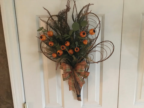 Wicker Hanging Fan/Evergreens/Orange Berries