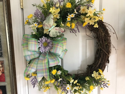 Wild flowers and a lavender Shasta daisy