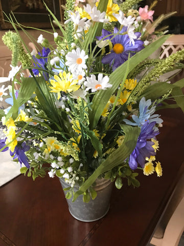 Daisies with a bumble bee