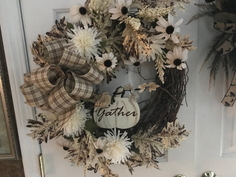 White Black Eyed Susans/Pumpkin Sign